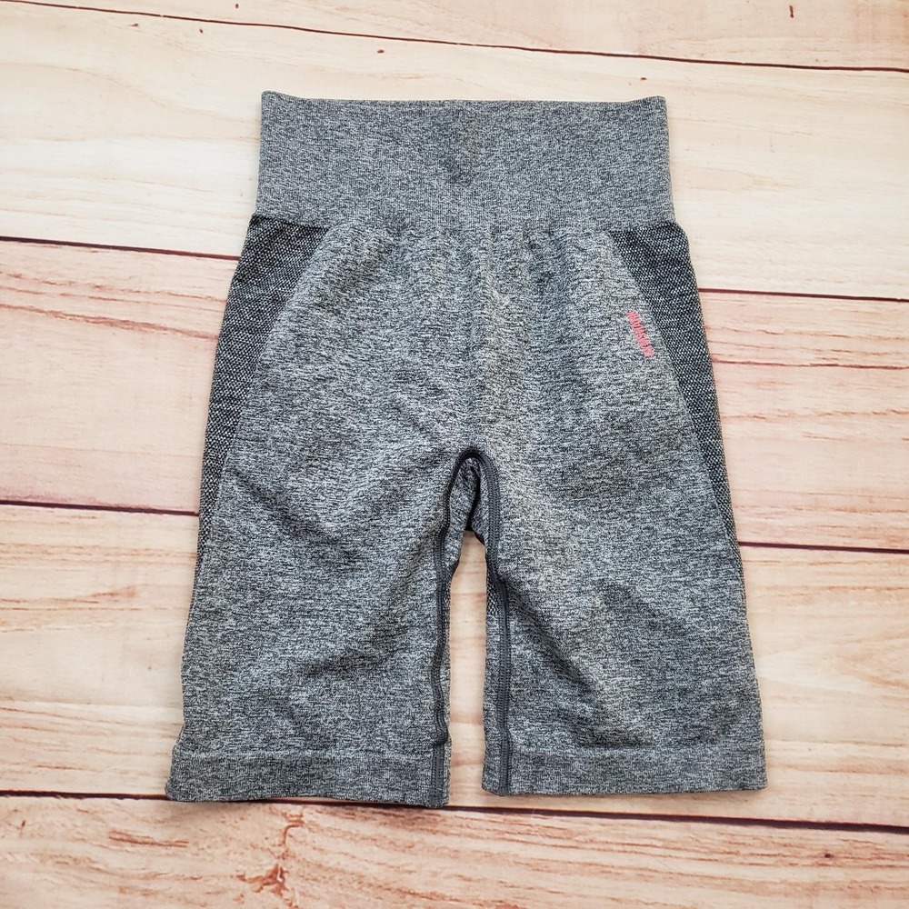 Gymshark Shorts Womens XS Gray Pink Flex High Waist Seamless‎ Cycling Pink Logo